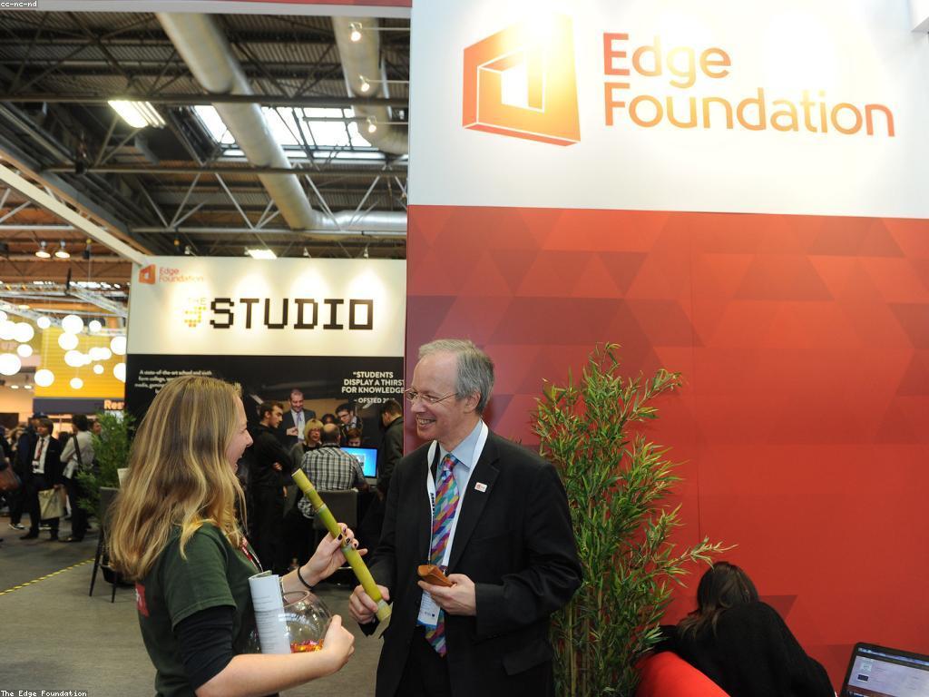 យុទ្ធសាស្ត្រសម្តែងក្នុងហ្គេមអនឡាញ